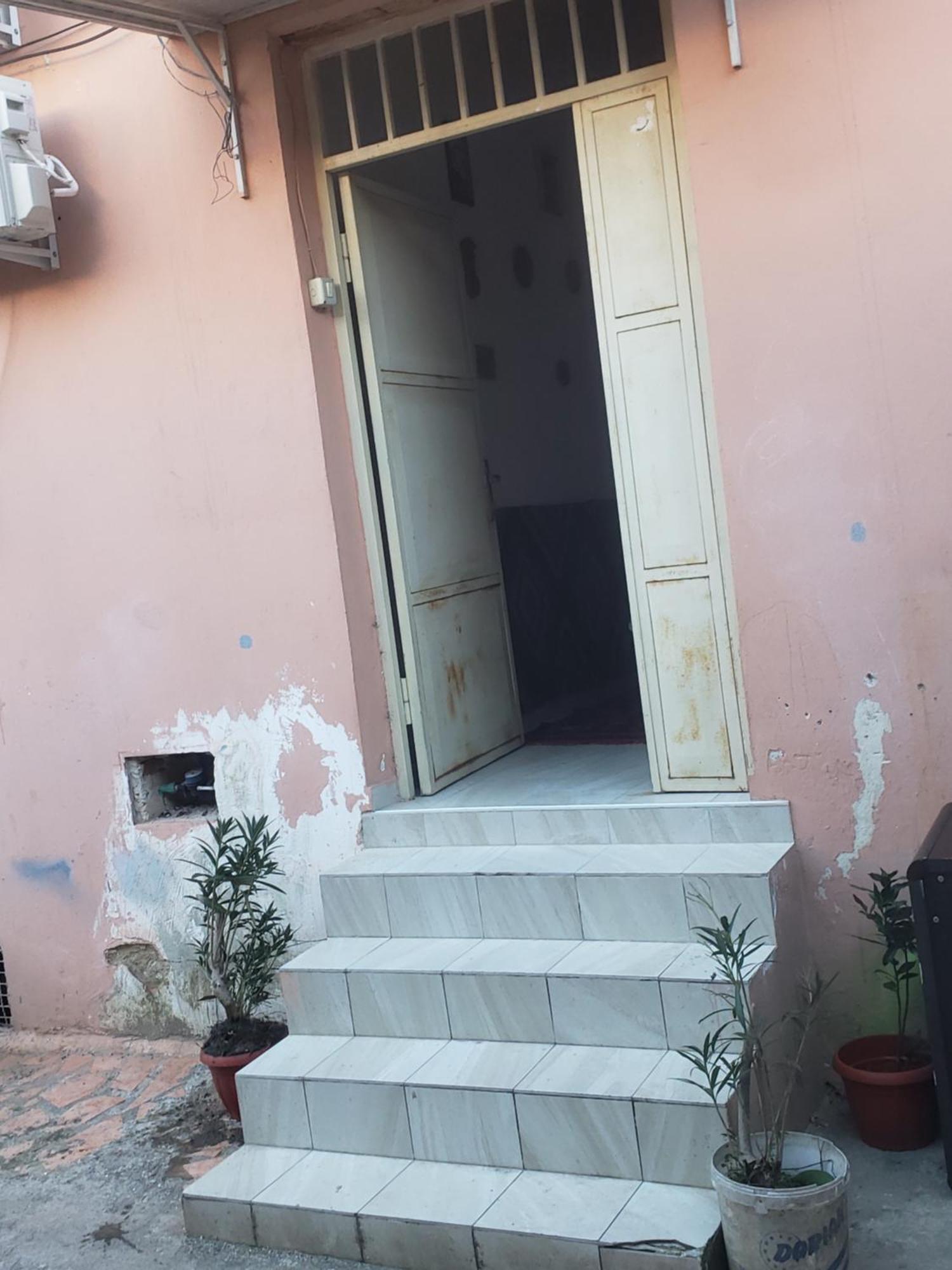 Hostel Oakland Tiranë Ngoại thất bức ảnh
